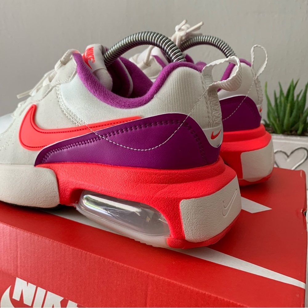 Nike Air Max - Picture 6 of 10